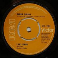 Bonnie Dobson I Got Stung (7")