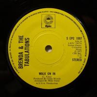 Brenda And The Tabulations Walk On In (7")
