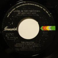 Chi Lites Living In The Footsteps (7")