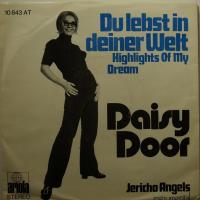 Daisy Door Du Lebst In Deiner Welt (7")